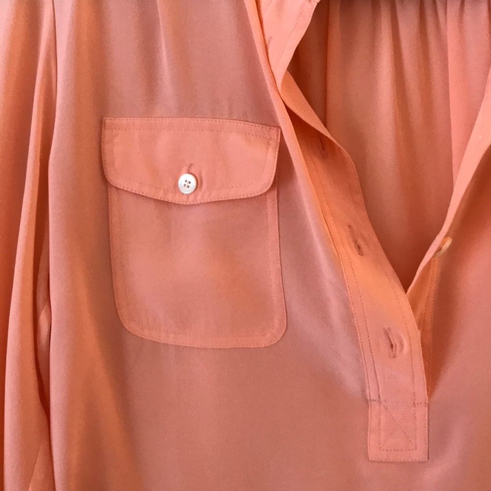 Beautiful coral silk top - Picture 2 of 6